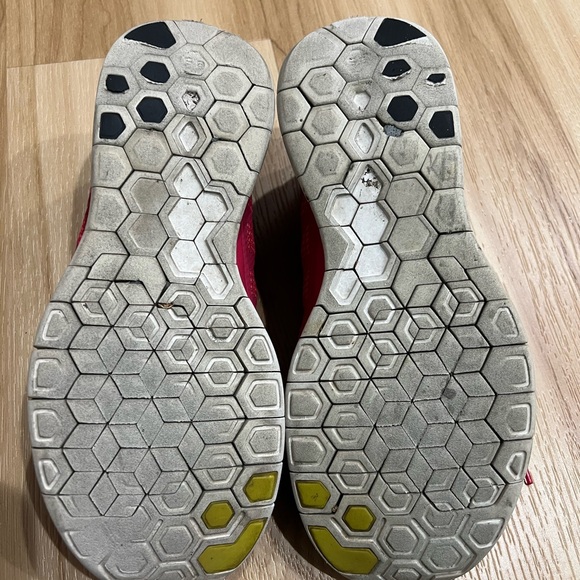 Women’s Nike Athletic Shoe 9.5 x2 - Picture 11 of 12